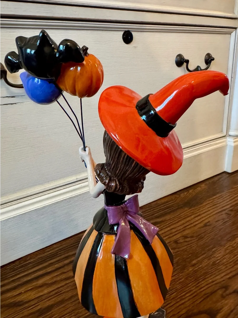 Viral Bella Lux Girl In Witch Costume Dress With Halloween Balloons